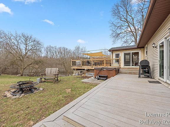 2nd image of 3840 Harrington Rd