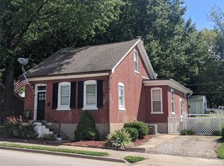 604 S Charles St, Belleville, IL 62220