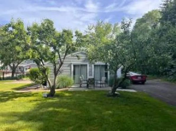 24 Carol Ave, Fredonia, NY 14063