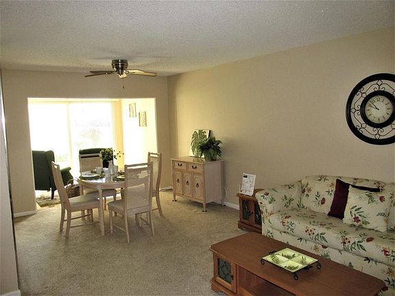 5th image of 8 Colonial Club Dr APT 102