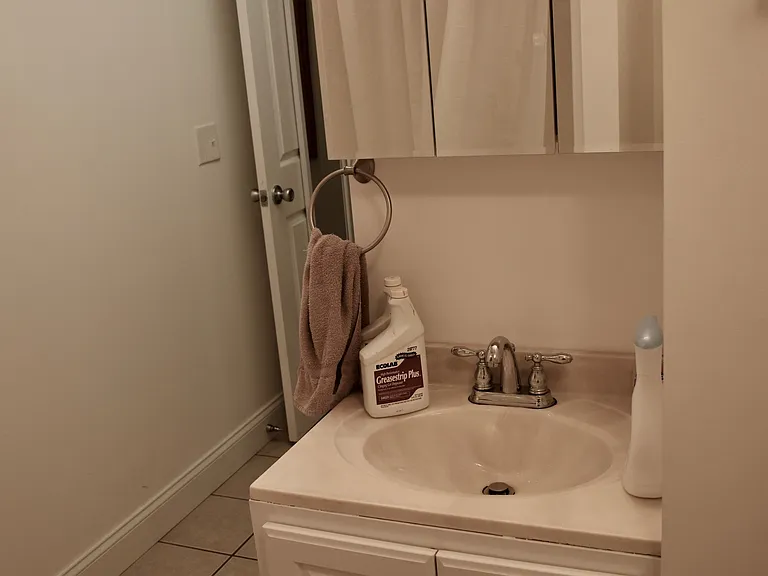 412 James St — Photo 18