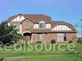 6511 Canmoor Dr, Troy, MI 48098