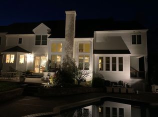 747 Robinhood Rd, Bryn Mawr, PA 19010