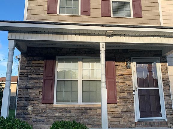 2nd image of 301 Doris Place Dr