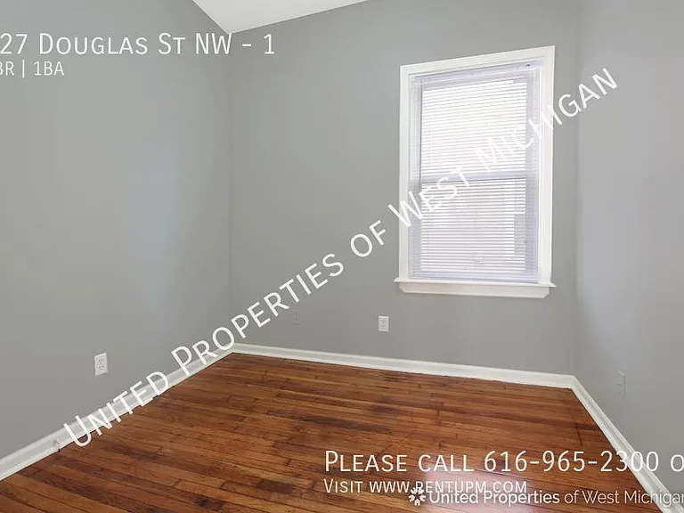 827 Douglas St NW #1 — Photo 15