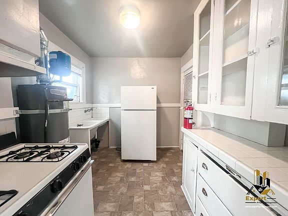 4th image of 1708 16th St Unit 1710