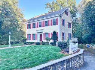 24 Nugent Ln, Reading, MA 01867