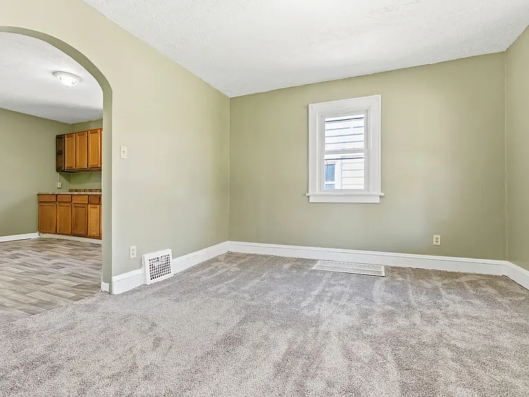 766 Lafollette St — Photo 7