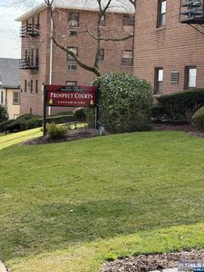 220 Prospect Ave, Hackensack, NJ, 07601