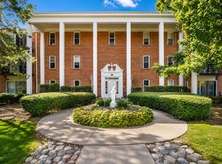 5101 Carriageway Dr APT 313, Rolling Meadows, IL 60008