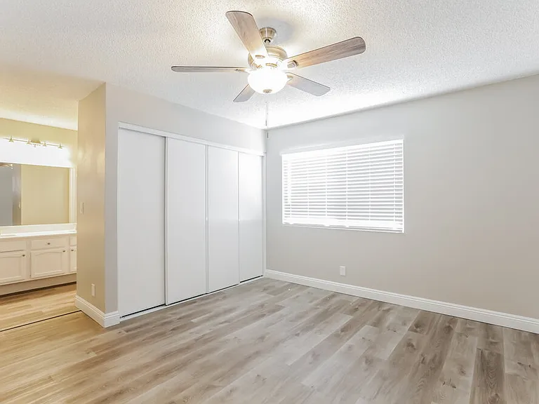 3145 Laurel Ave — Photo 8
