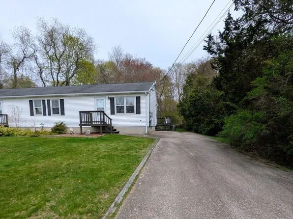 6 Beatrice St, Westerly, RI 02891