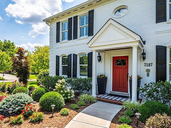 2nd image of 7187 Saint Ives Pl