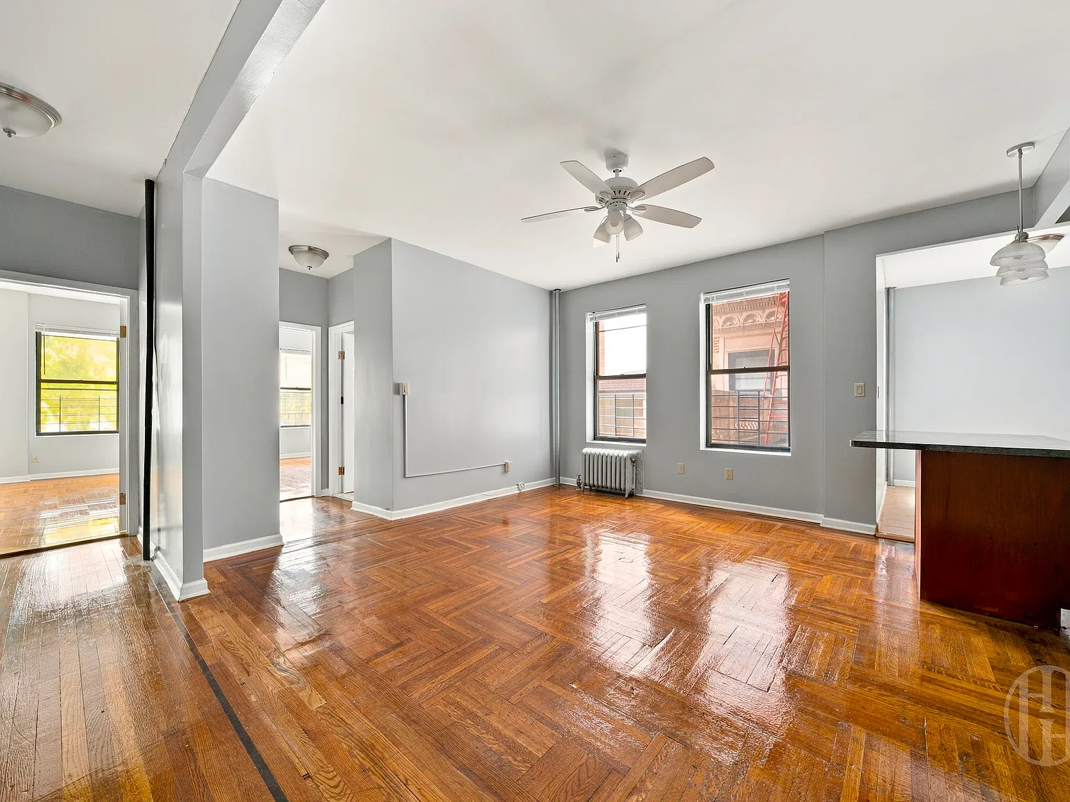 164-03 89th Avenue — Photo 3
