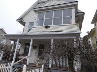 218-220 White St, Springfield, MA 01108