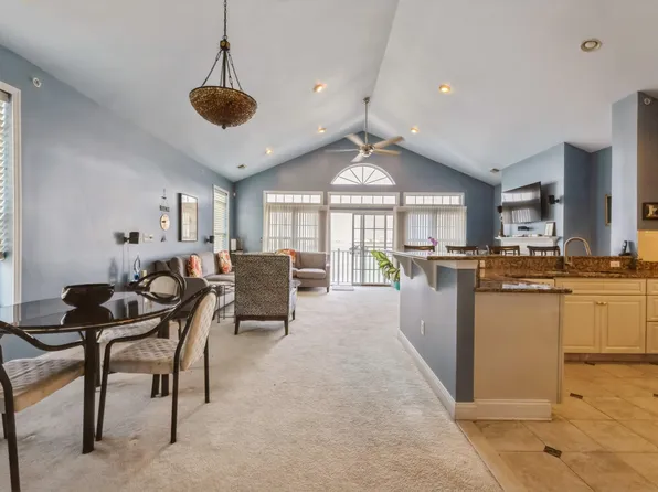 79 Lee Ct #Townhouse, Jersey City, NJ 07305