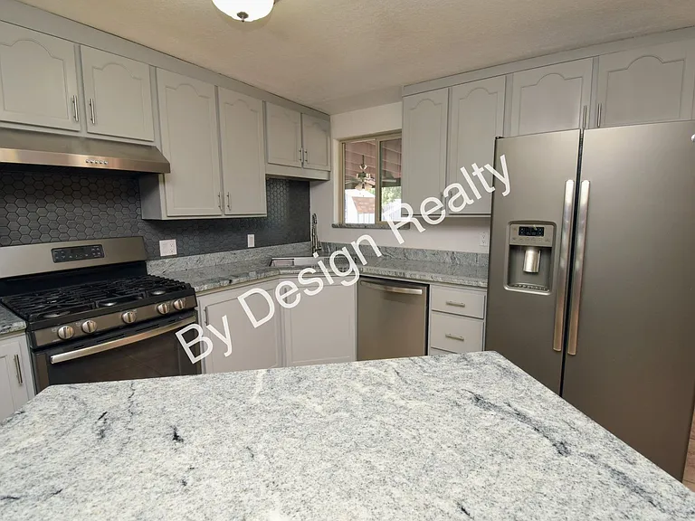 361 E Calle Arizona — Photo 20