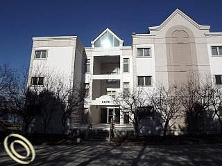 1st image of 3276 Island Cove Dr Unit 100