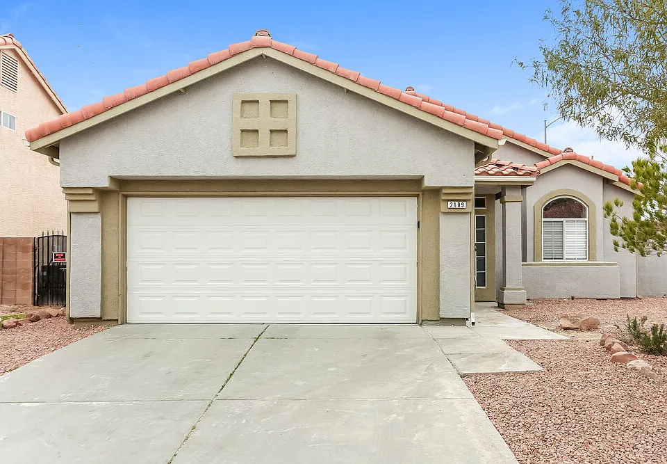 2109 Cardigan Ave