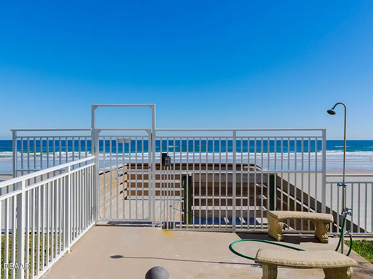 2545 S Atlantic Ave #402 — Photo 44
