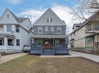 1453 Robinwood Ave, Lakewood, OH 44107