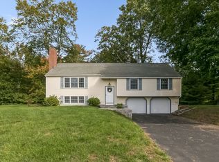 52 Riverside Ter, Madison, CT 06443