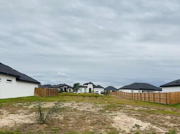 90 Brooks Cir N, La Feria, TX 78559