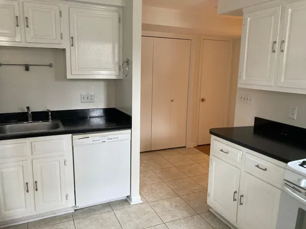 1100 E St SE, Washington, DC 20003