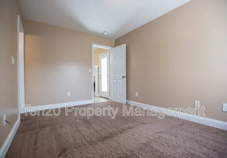 11036 Lee Road 240 — Photo 7