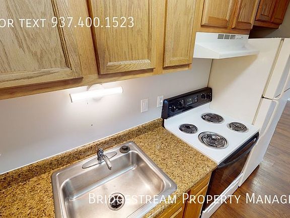 5th image of 854 Randler Ave