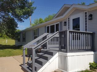 425 Graceland St SW, Cedar Rapids, IA 52404