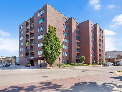 11 W Green St APT 705, Bensenville, IL, 60106