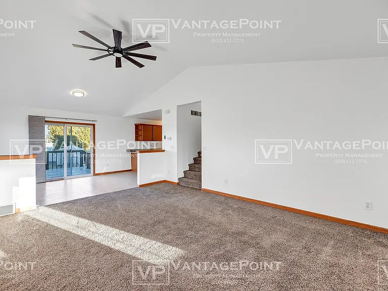 296 Tony Ln — Photo 3