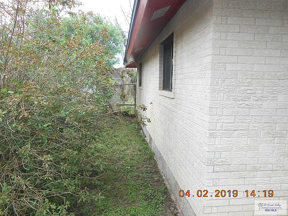 2nd image of 1304 Texas