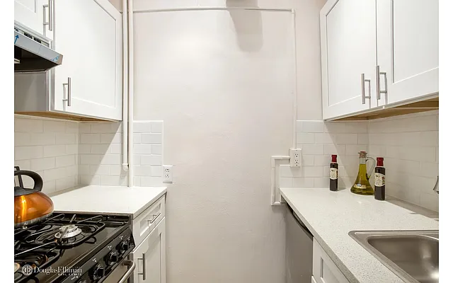 Sold by Douglas Elliman | media 7