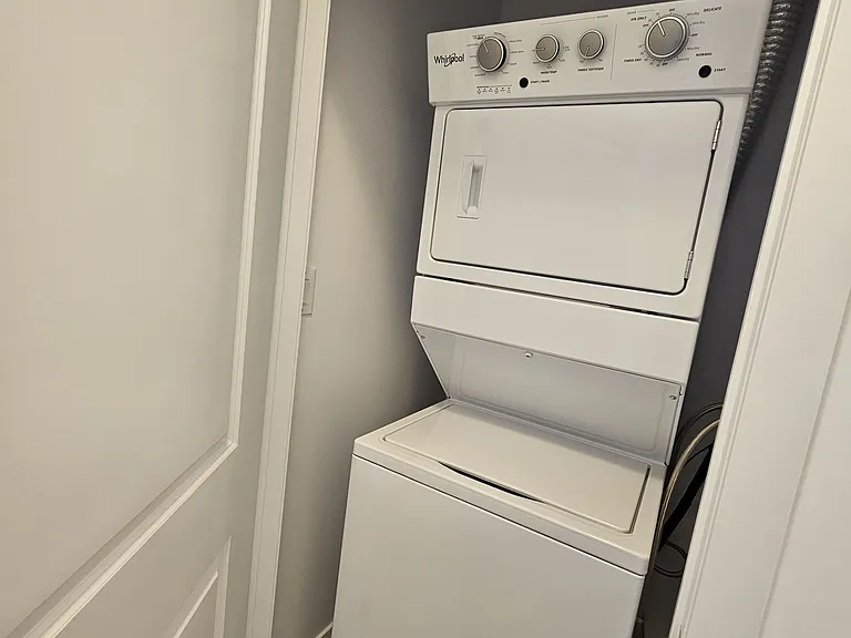 460 Dundas St E #512 — Photo 11