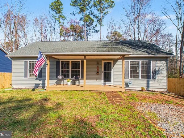 261 Azure Dr, Colonial Beach, VA 22443