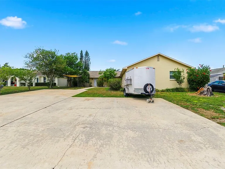 3052 Park Ln #B — Photo 3