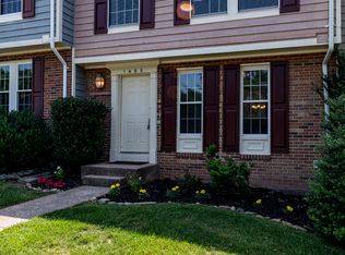 1495 Autumn Ridge Cir, Reston, VA 20194