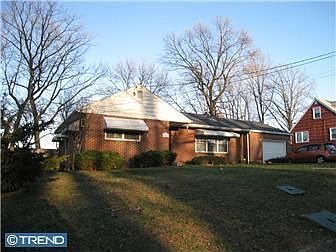 2nd image of 84 Forrest Ave