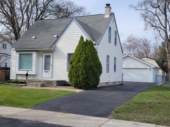639 E Forteen Mile Rd, Clawson, MI 48017