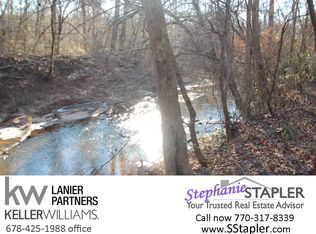 102 Creekside Dr, Pendergrass, GA 30567