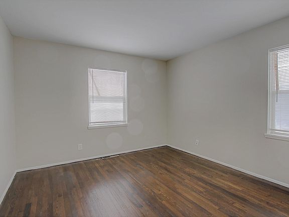 2nd image of 8841 Flora Ave