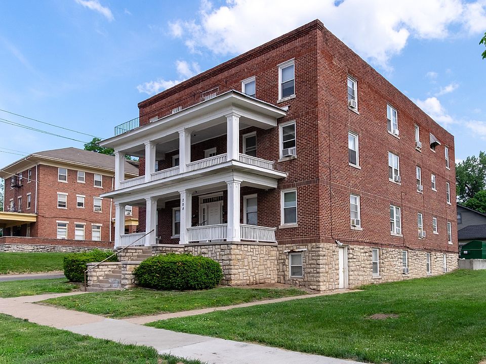 1st image of 204 E Franklin St #4542166