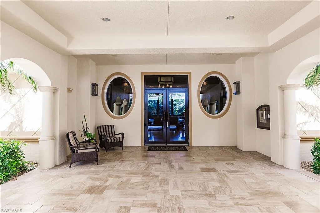 1065 Borghese Ln — Photo 2