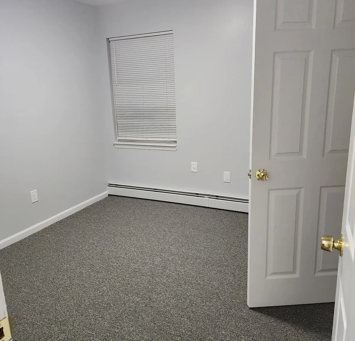 3 bed, 1000 sqft, $3,600 — Photo 4