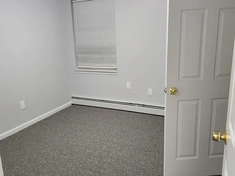 177-19 Meadow Rd #1 — Photo 4