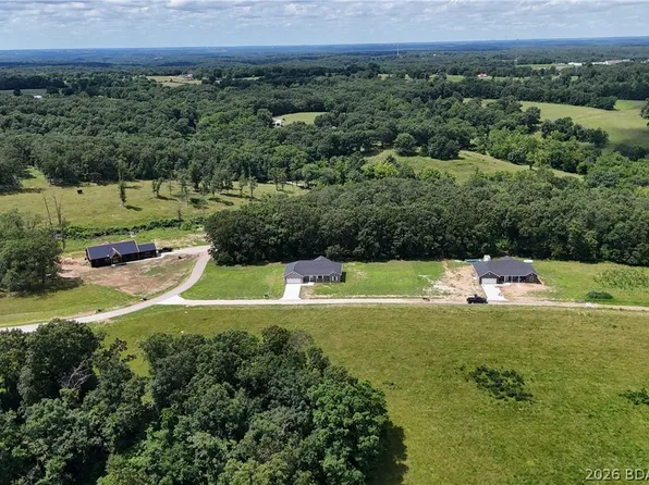 3 Oak Tree Ln, Eldon, MO 65026