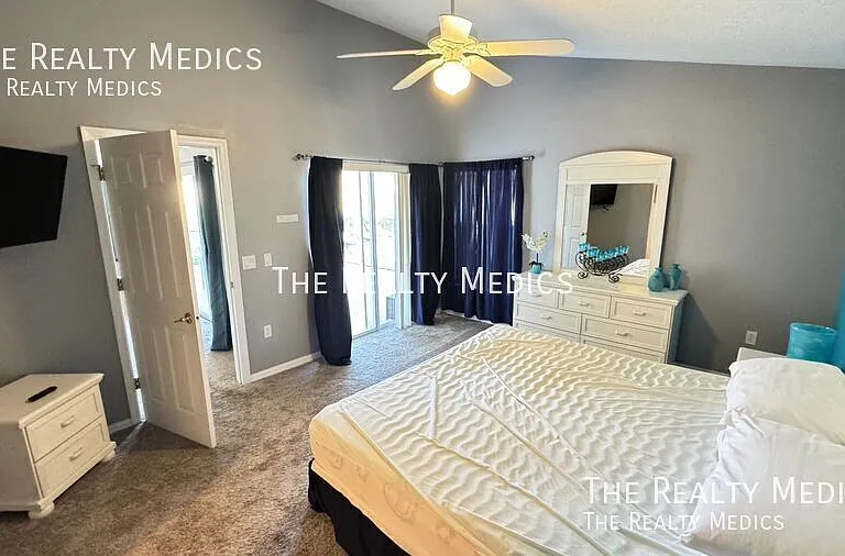 4802 Cumbrian Lakes Dr — Photo 28