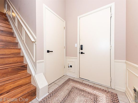 2nd image of 778 S Milford Rd